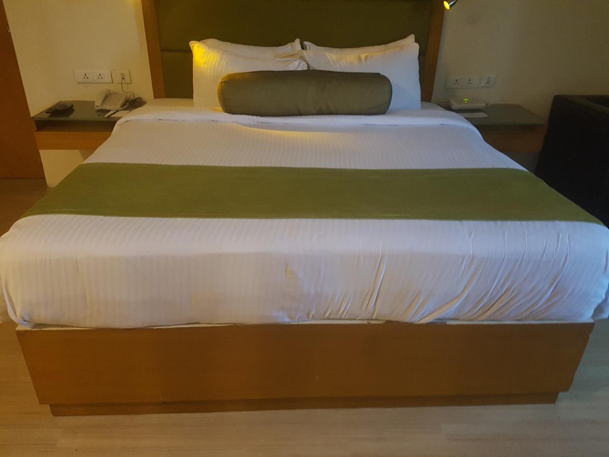 Peerless Hotel ハイデラバード エクステリア 写真