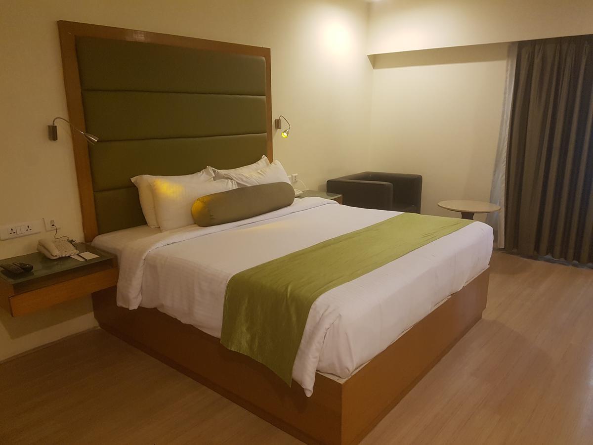 Peerless Hotel ハイデラバード エクステリア 写真